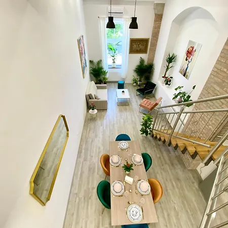 Apartman Jungle Loft - Central/free Parking *